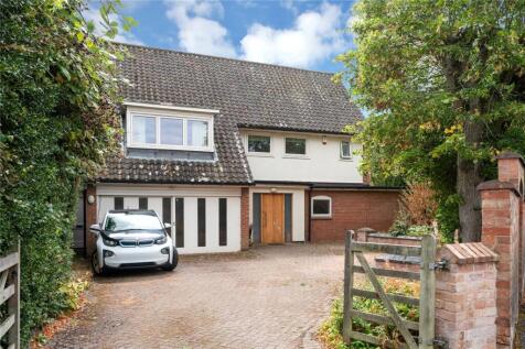 Avenue Road, Stoneygate, Leicester, LE2