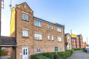 27, Torun Way, Haydon End, Swindon SN25 1TA