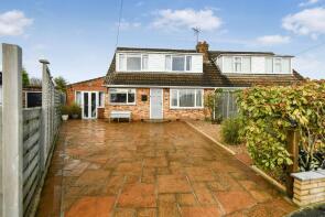 23, Larchfield, York YO31 1JS