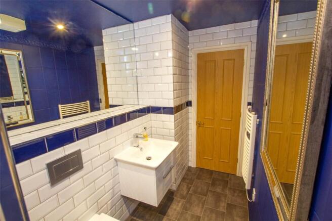 Ensuite