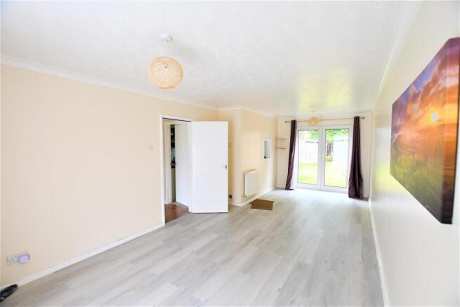 Gordan Richards Living 1.JPG