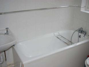 RE-FITTED GROUND FLOOR BATHROOM