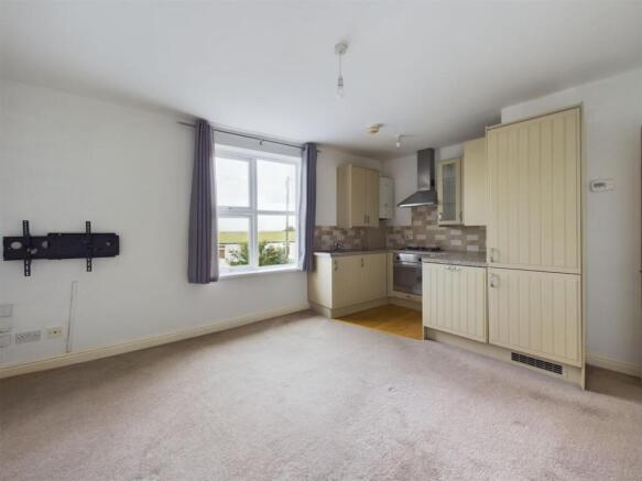 Living/kitchen area