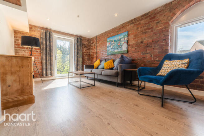 2 bed Apartment for sale Image 10