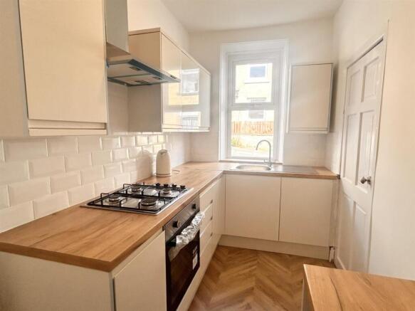 2 bed End of Terrace for sale Image 5