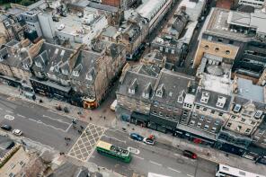 2f2, 77, Rose Street, New Town, Edinburgh EH2 3DT