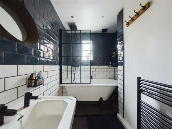 HOUSE BATHROOM