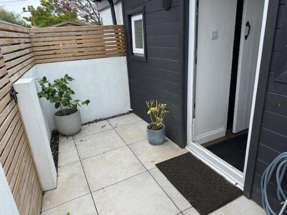 COURTYARD GARDEN