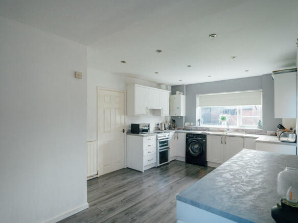 Kitchen / Dining Room