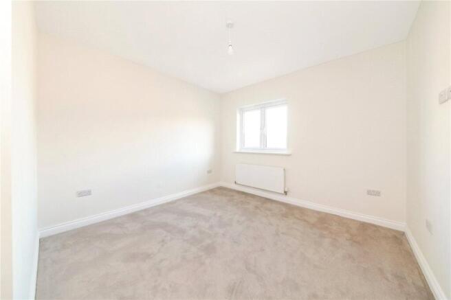 4 bed Detached for sale Image 10