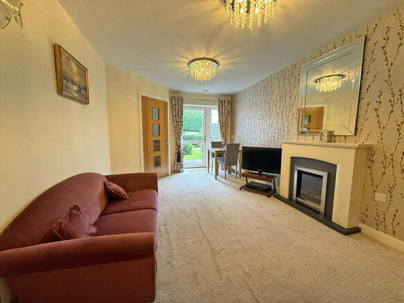 1 bed Ground Flat for sale Image 12