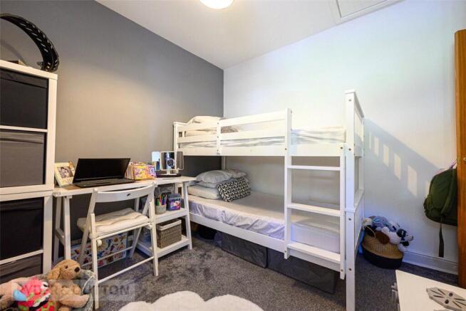 2 bed Terraced to rent Image 10