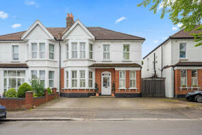 95, Blenheim Gardens, Wallington SM6 9PW