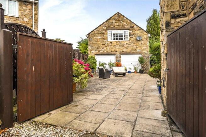 Driveway & Parking
