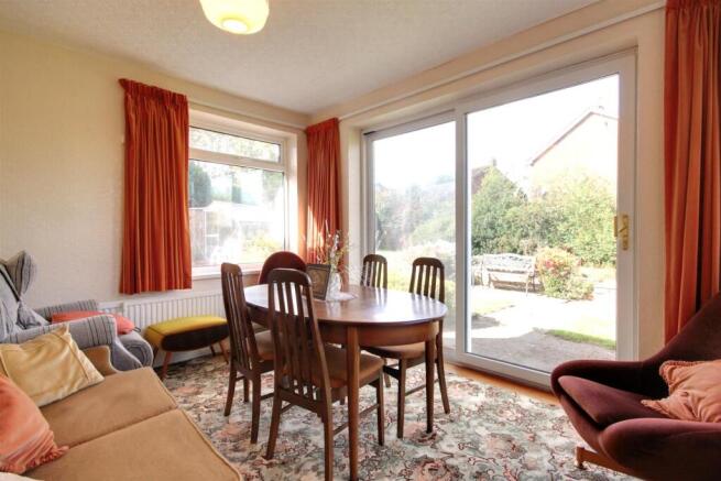 2 bed Semi-Detached Bungalow for sale Image 4