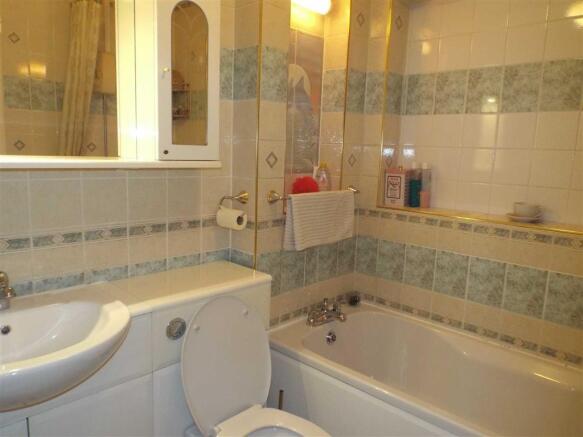 BATHROOM: