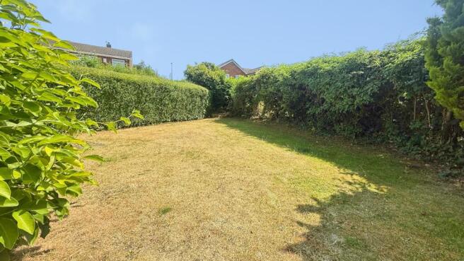 3 bed Semi-Detached for sale Image 10