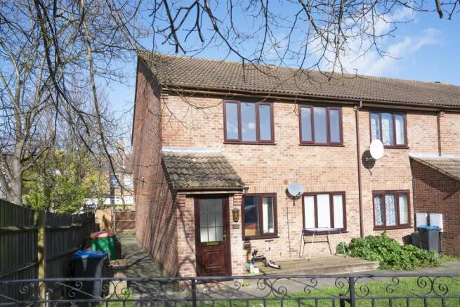 101 Singleton Close, London, SW17 9JZ external.jpg