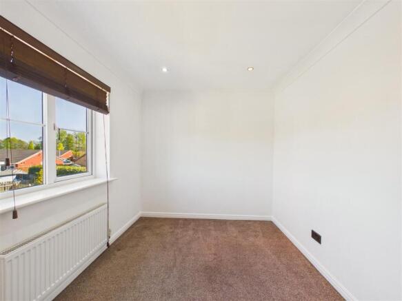 2 bed Semi-Detached for sale Image 7