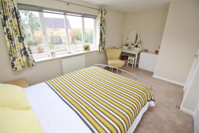 33 Bed 2.JPG