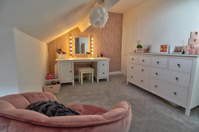 Bedroom 2 Dressing Room