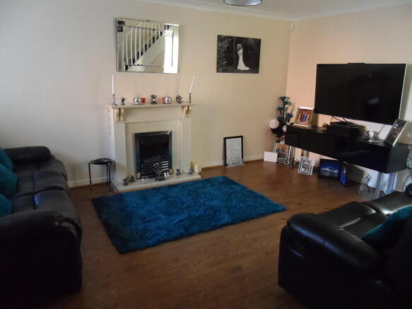 Lounge 2