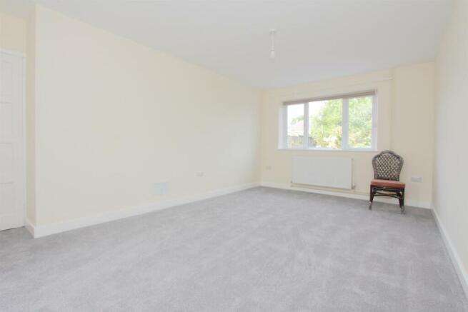 8 kent road ph2.JPG