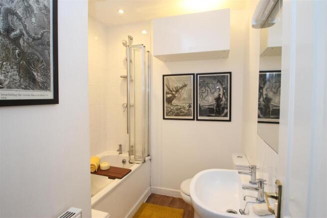 2 bed Terraced for sale Image 8