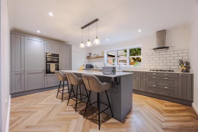 Kitchen diner