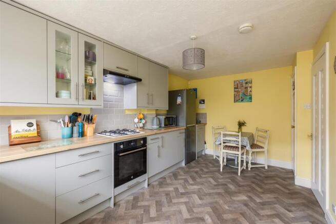 The Pastures 29 Kitchen-3.jpg