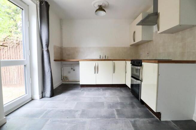 Kitchen (3).jpg