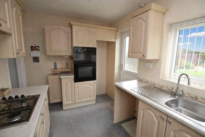 Kitchen photo 1