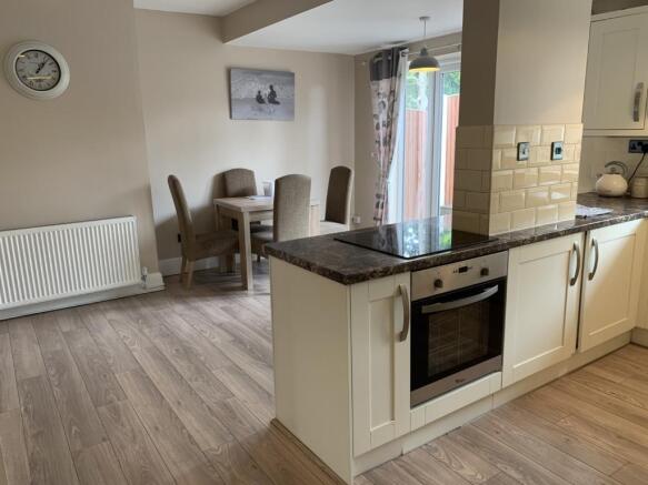 Kitchen Dining Area