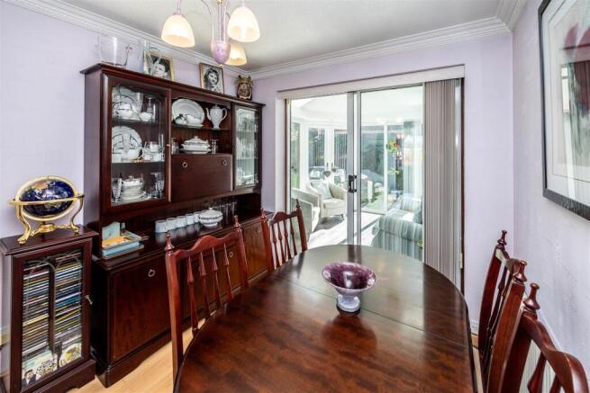4 bed Detached for sale Image 7