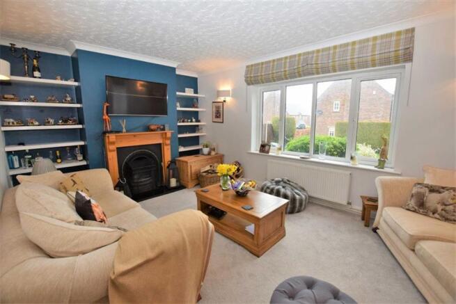 SITTING ROOM