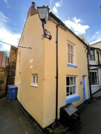 2 bed Cottage for sale Image 12