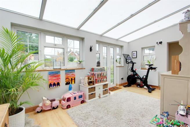 garden room 1.jpg