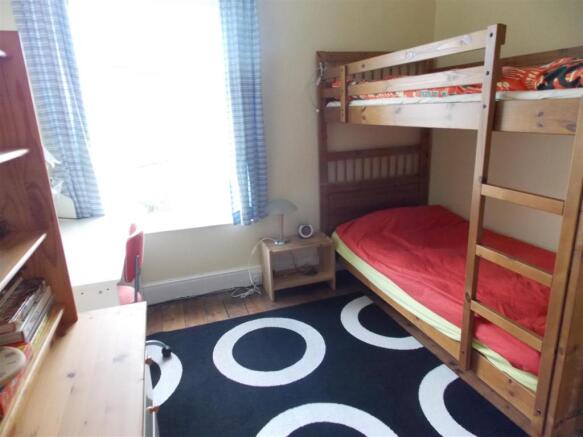 bedroom2.JPG