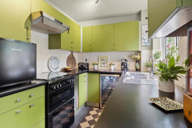 Nevill Road, Uckfield, East Sussex, TN22 photo 4