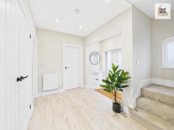 CAM04261G0-PR0117...