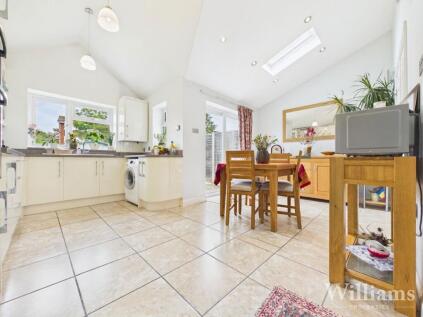 Dolphin Place, Aylesbury, HP21