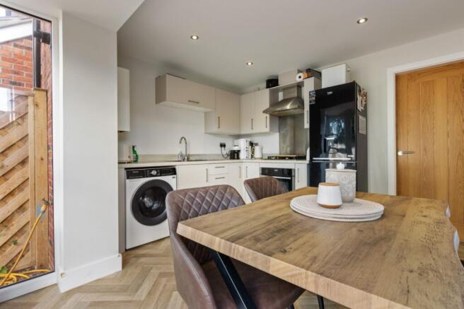 Kitchen/Dining