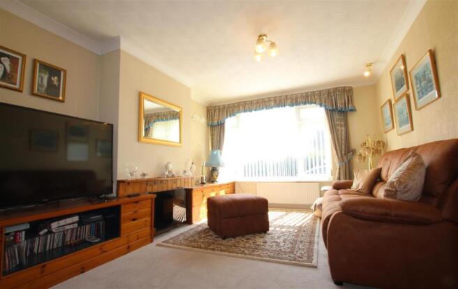 LOUNGE AREA