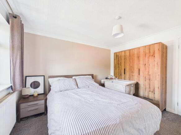2 bed Semi-Detached for sale Image 11