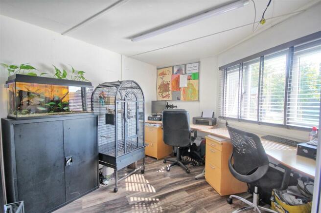 HOME OFFICE