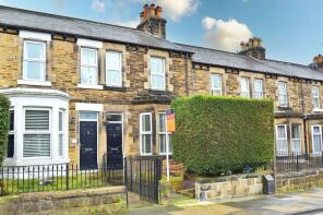 62, Mayfield Grove, Harrogate HG1 5EY