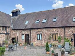 7, King Charles Barns, Church Street, Madeley, Telford TF7 5BF