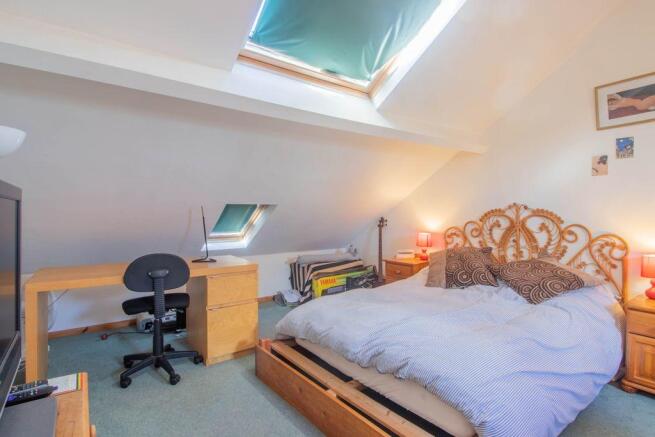Bedroom 2 (Double)