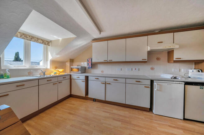 1512999-11-1a038c...