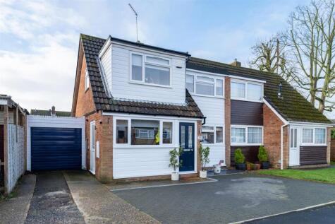 Walk House Close, Cranfield, Bedford